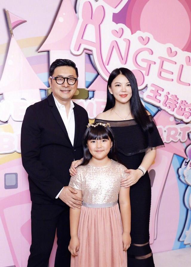 李湘7万一个月富养出来的女儿终