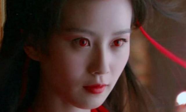 同样是黑化美瞳，赵丽颖凭特效，