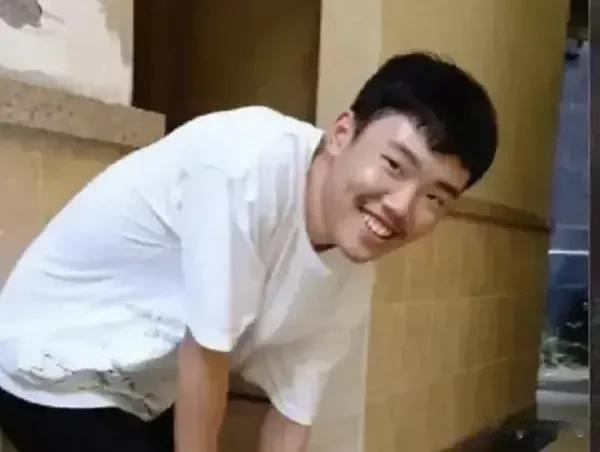 胡新宇找到了！
时隔106天，对于关心他的人来说是煎熬！
可即使找到，也不是我们