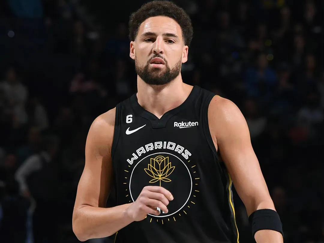 勇士五连胜克莱有多出色？场均28分太高效

NBA常规赛，勇士逆转鹈鹕拿到5连胜