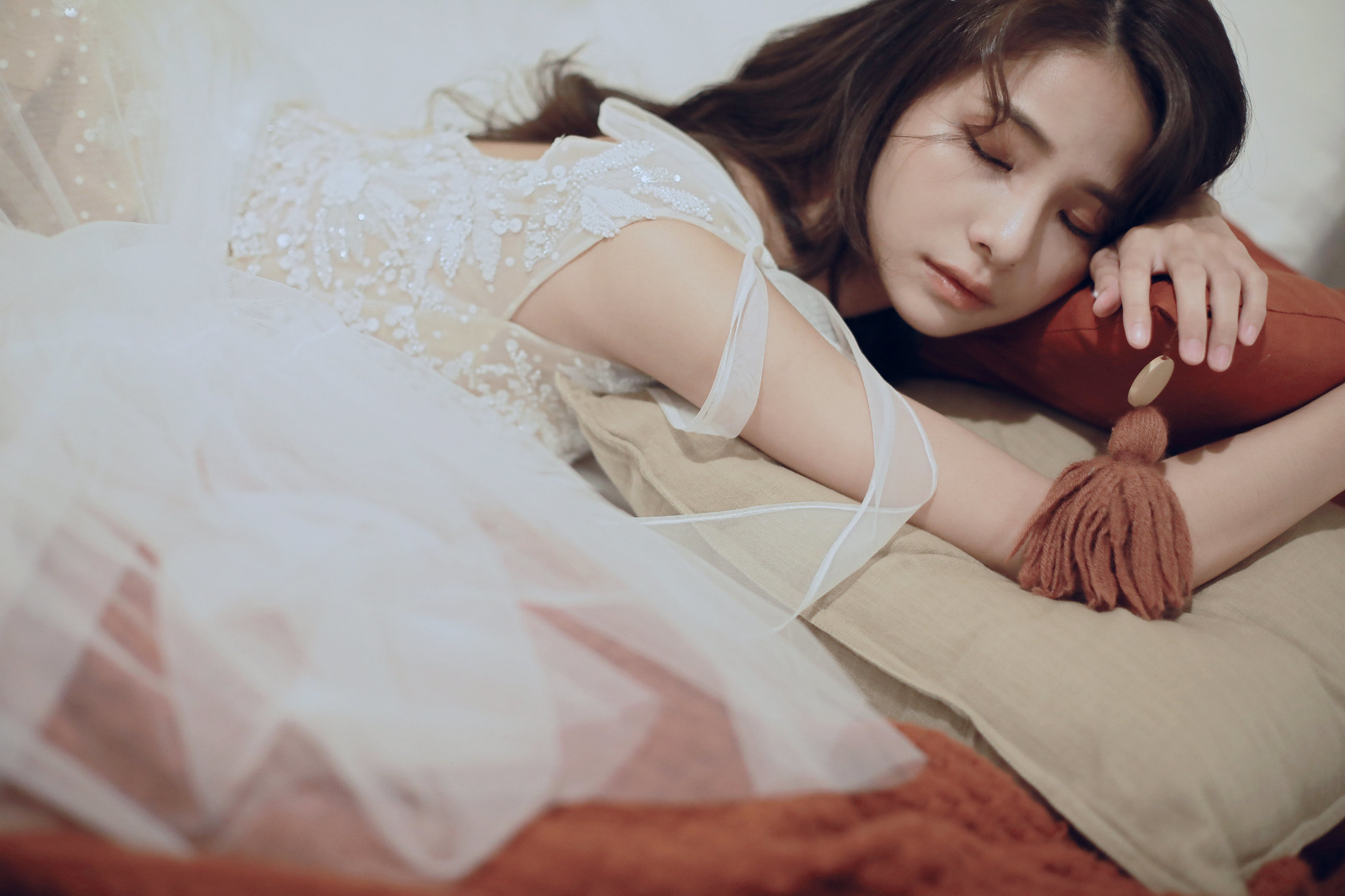 如果你也爱我，那请告诉我#少女写真#  #情绪Leo# #清纯御姐#,#美妆搭配