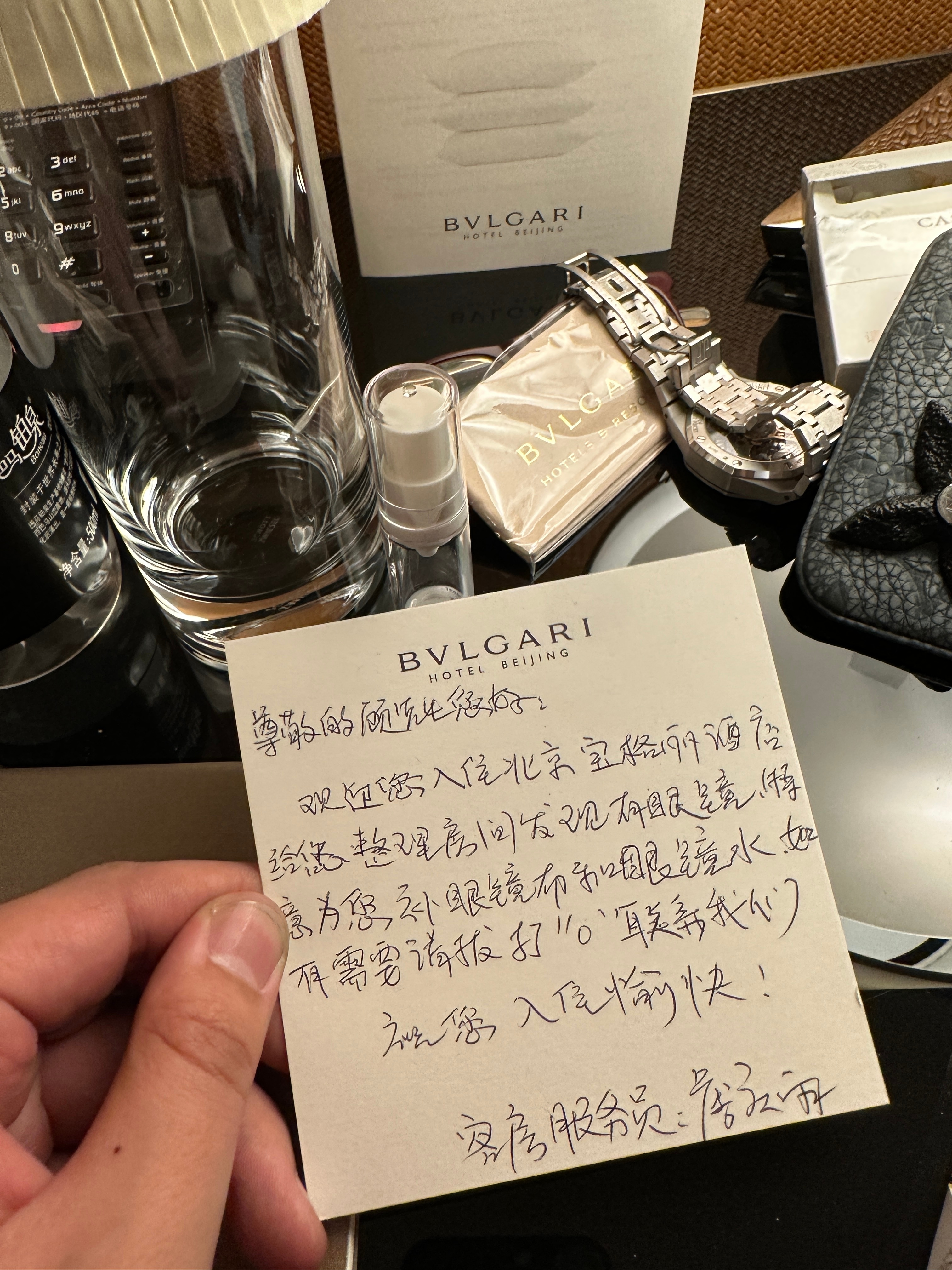 满中国的五星酒店住一遍以后发现天花板永远是宝格丽yyds  ​​​