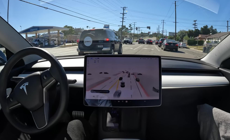 #汽车资讯# 【特斯拉及马斯克遭股东起诉 被指控夸大自动驾驶功能】我们从路透社获