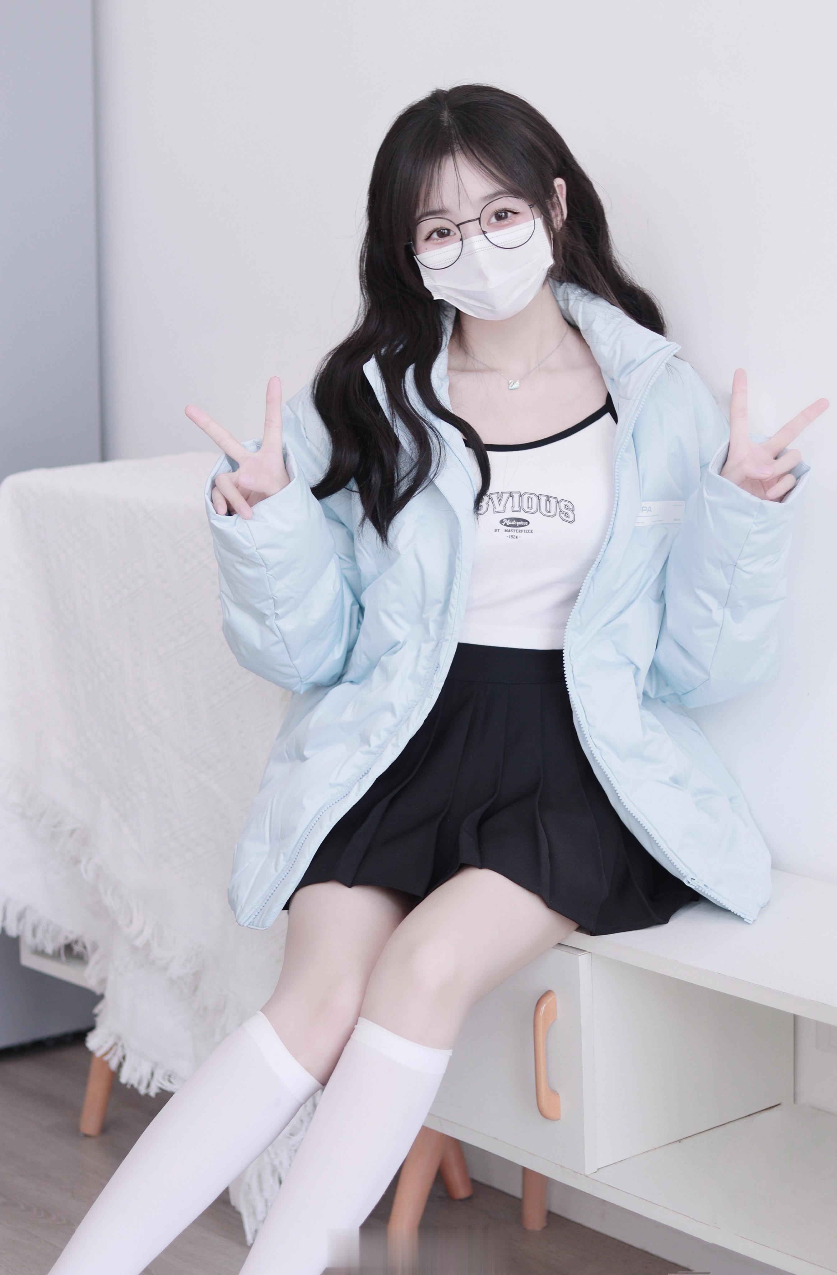 <p>很内向 出门把头揣兜里 
