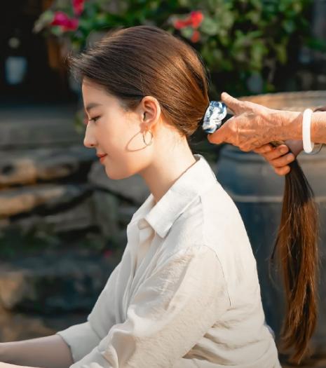 刘亦菲饰演的新剧《去有风的地方