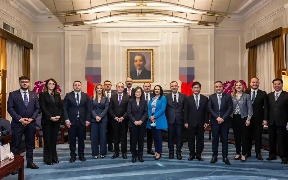 中国台湾省长蔡英文接见塞尔维亚科索沃省代表团，台湾和科索沃这两个地区一个在亚洲一