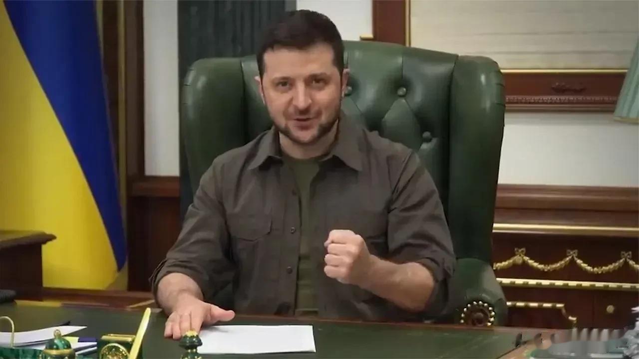 疯狂制裁！泽连斯基签署的总统令，宣布对225个俄罗斯公司和组织及33名俄公民实施