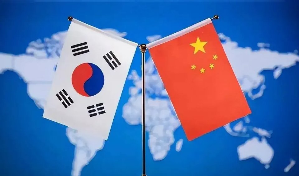 韩国计划摆脱33种重要矿产对中国的进口依赖！2月27日，韩国媒体披露，韩国政府准