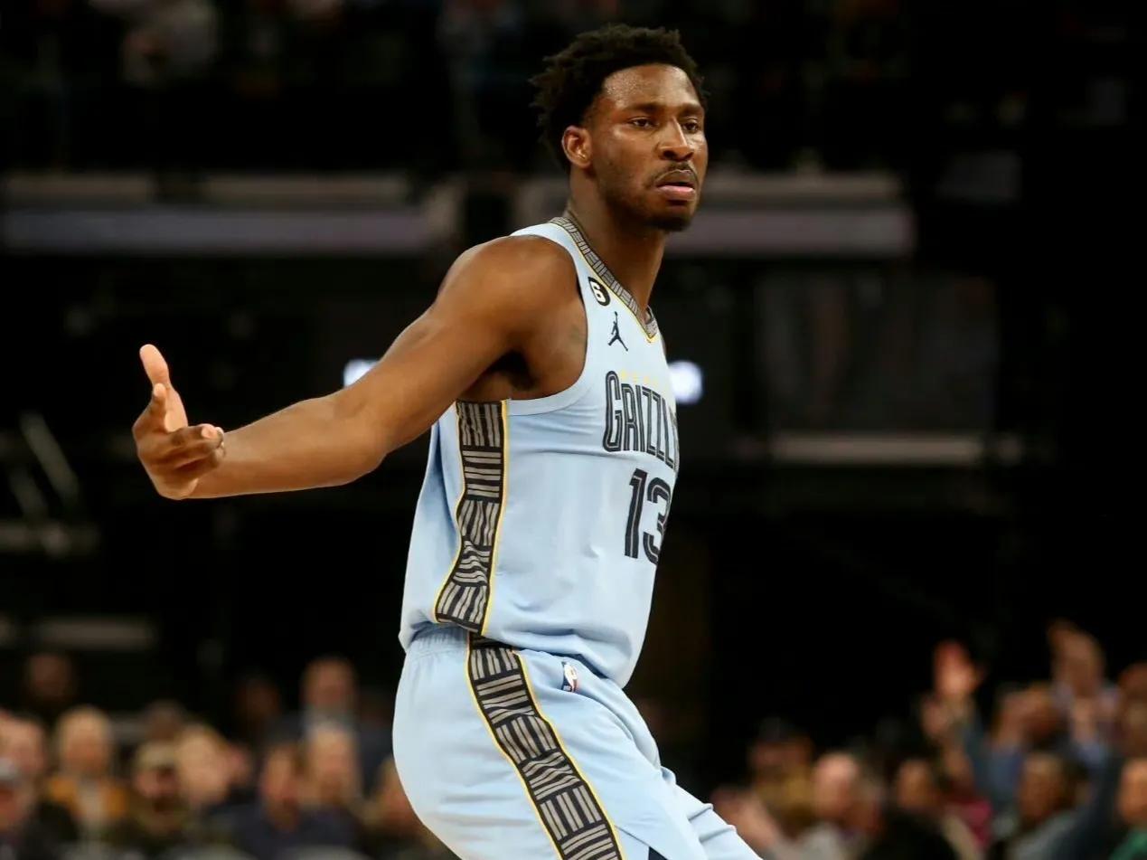 勇士客场11连败输给谁？小贾伦杰克逊31分高效

NBA常规赛，勇士客场以119