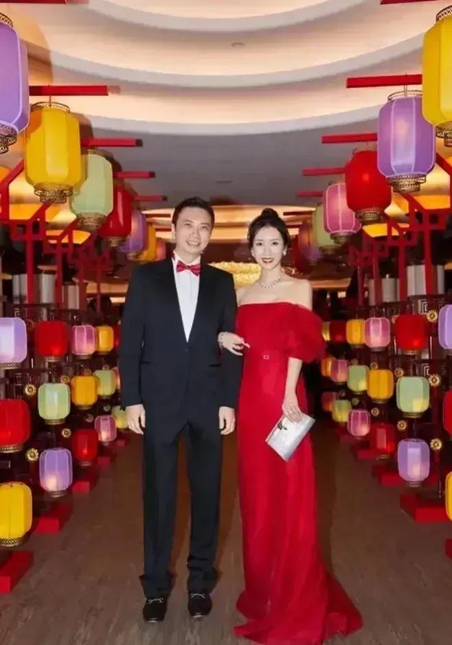 女星和她的富豪老公高调秀恩爱！