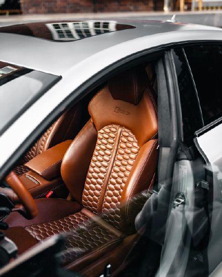 Audi Exclusive定制 奥迪RS7 Sportback；不知道怎么形容