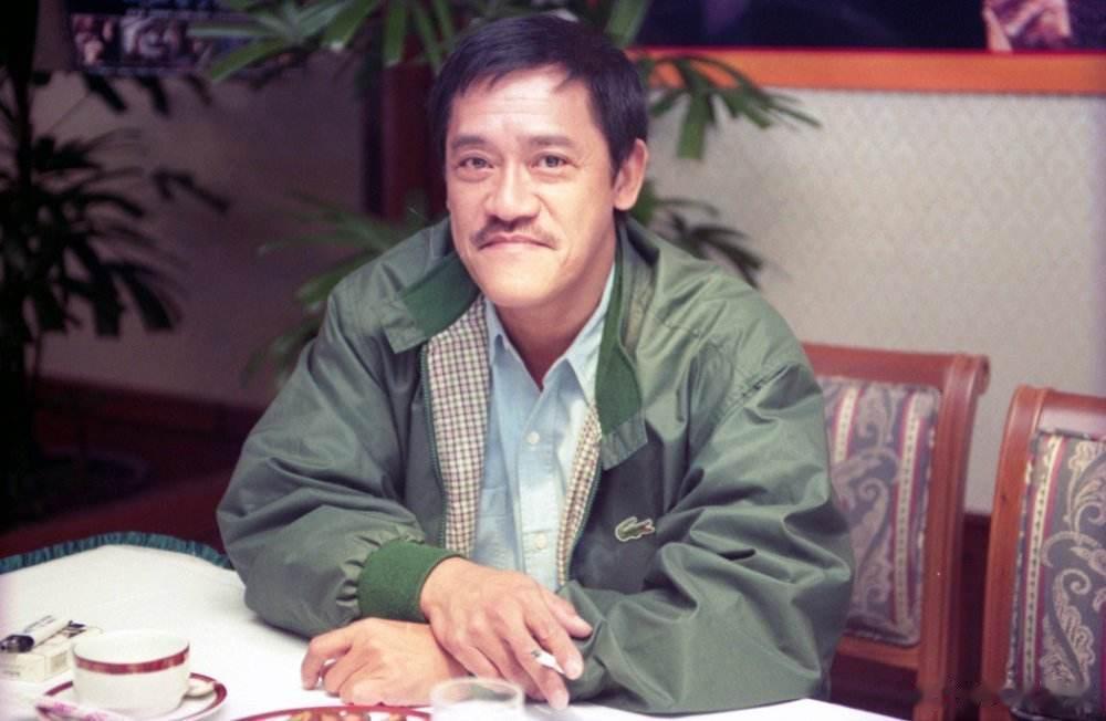 著名老戏骨吴耀汉去世。中国香港男演员、导演、编剧、制片人吴耀汉去世，享年83岁。