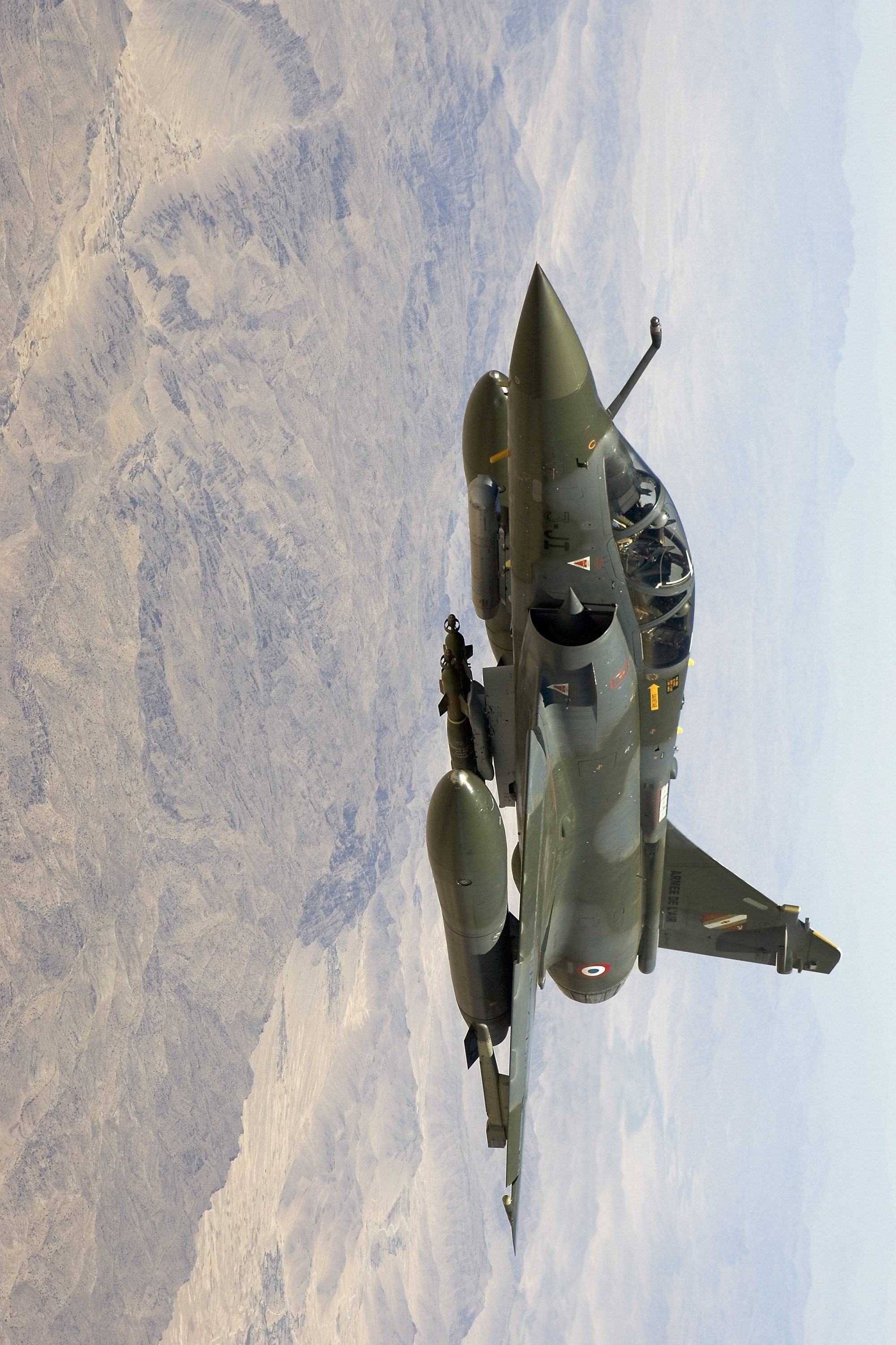 外媒：法国有意回购40架阿联酋空军Mirage 2000-9，军援乌克兰！该型号