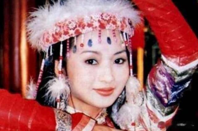 三版香妃引蝶：第一个仙气飘飘，第二个美艳动人，第三个我想哭！
哈喽！大家好！你们