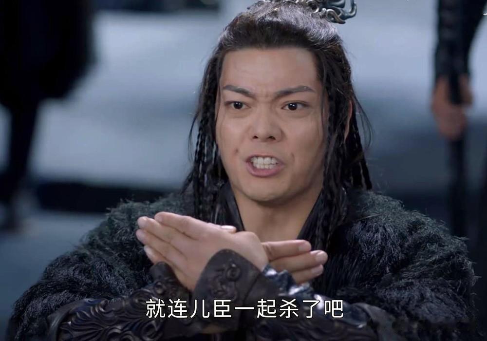 《星落凝成糖》沉渊的大殿下乌玳很可爱，为嘲风和青葵求情头都磕破了。嘴上说着是为昙