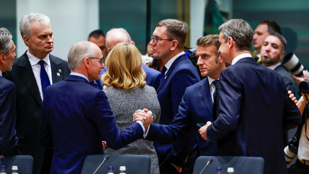 欧洲正陷入魔幻现实：一边泛安全化排斥中国技术，自损发展；一边对美国勒索格陵兰岛忍