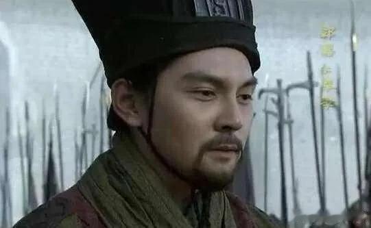  
很多人说郭嘉是三国第一谋士，我觉得太过高估了。
郭嘉对曹操说得十胜十败论，看