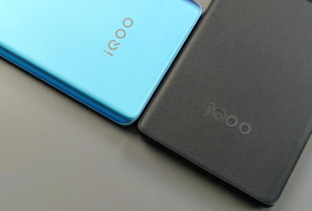 iQOO Neo8如果要背刺iQOO 11感觉可以彻底一点，直接上1.5K屏幕，