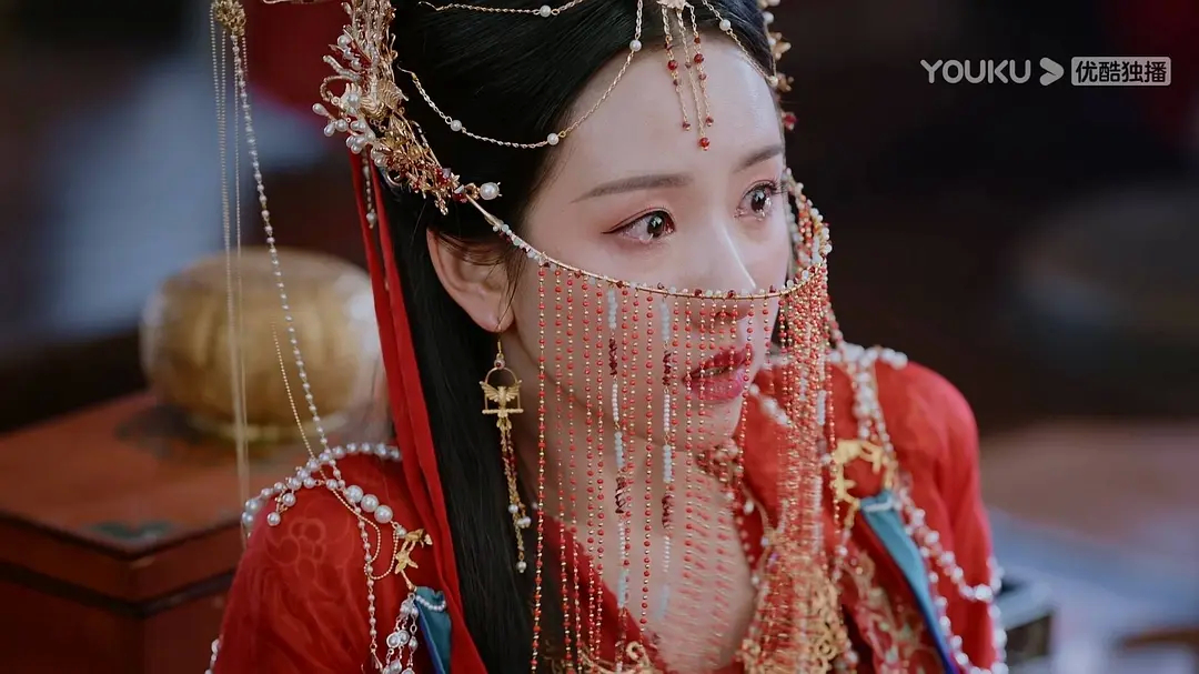 《长月烬明》陈都灵哭起来好唯美[苦涩][苦涩][苦涩] ​​​
