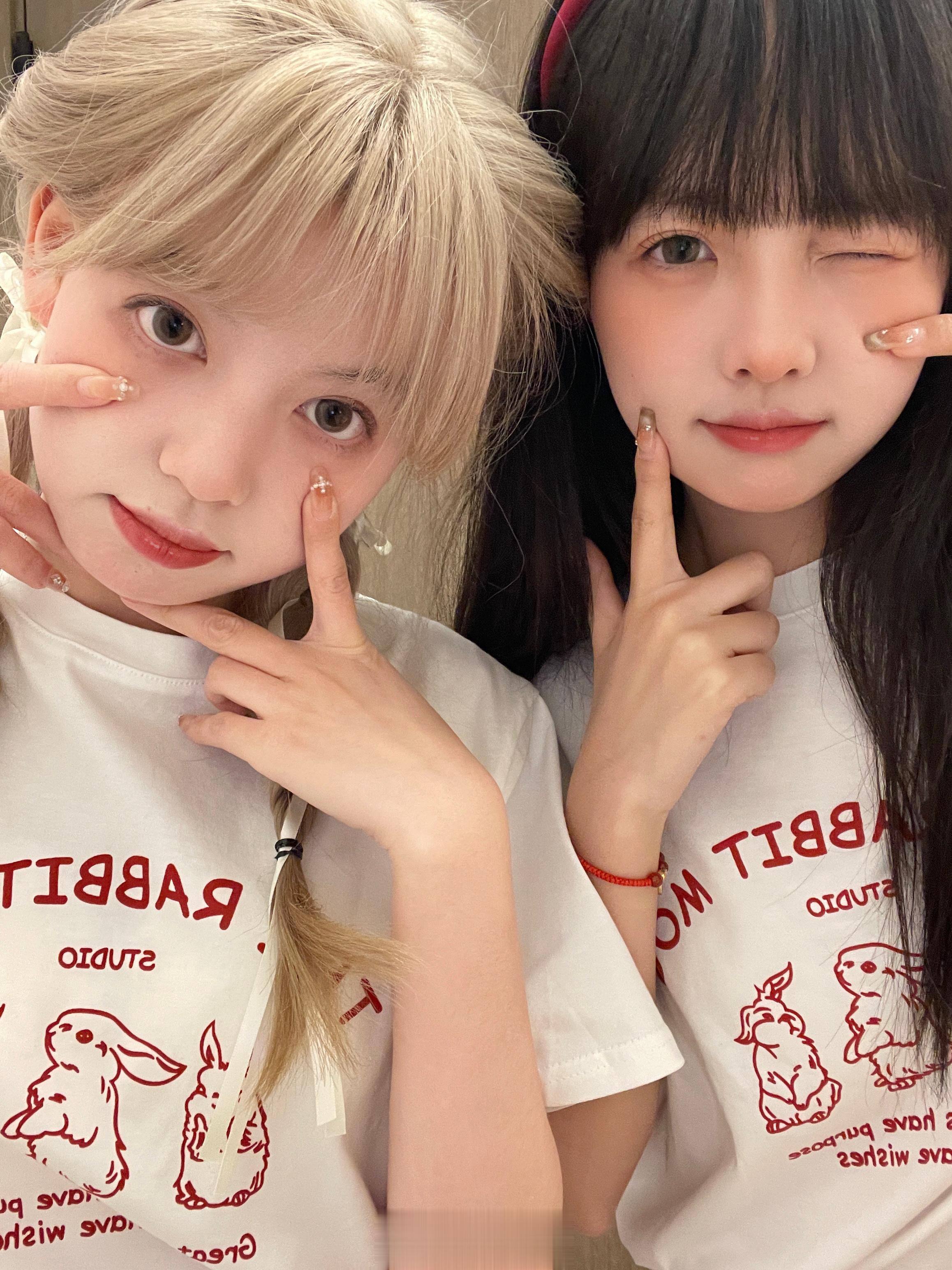 双子和白羊的友谊👭 🐰T：奶油泡泡芙 （和小狄的新店铺 刚开张！有喜欢的宝宝