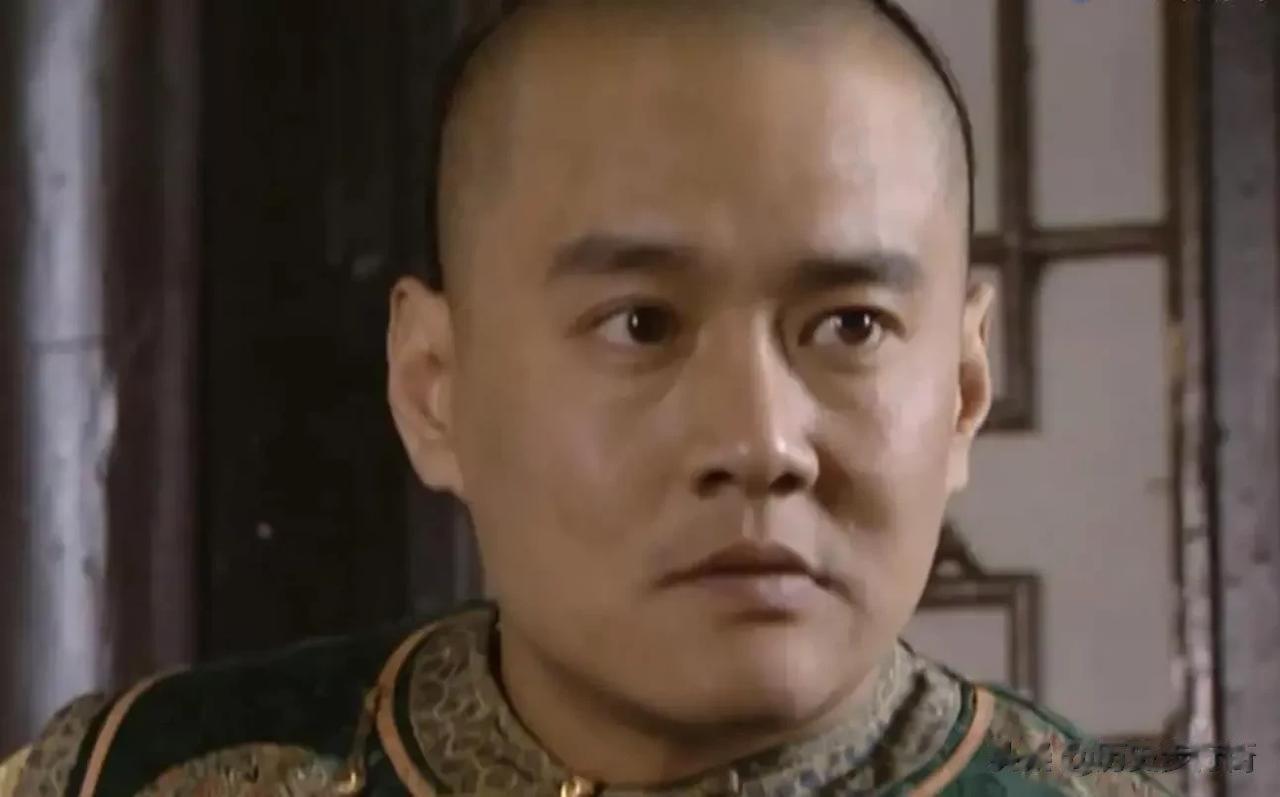 如果说雍正对老八胤禩是冷酷无情，那么他对老十三胤祥则是另一个极端，视之为左膀右臂