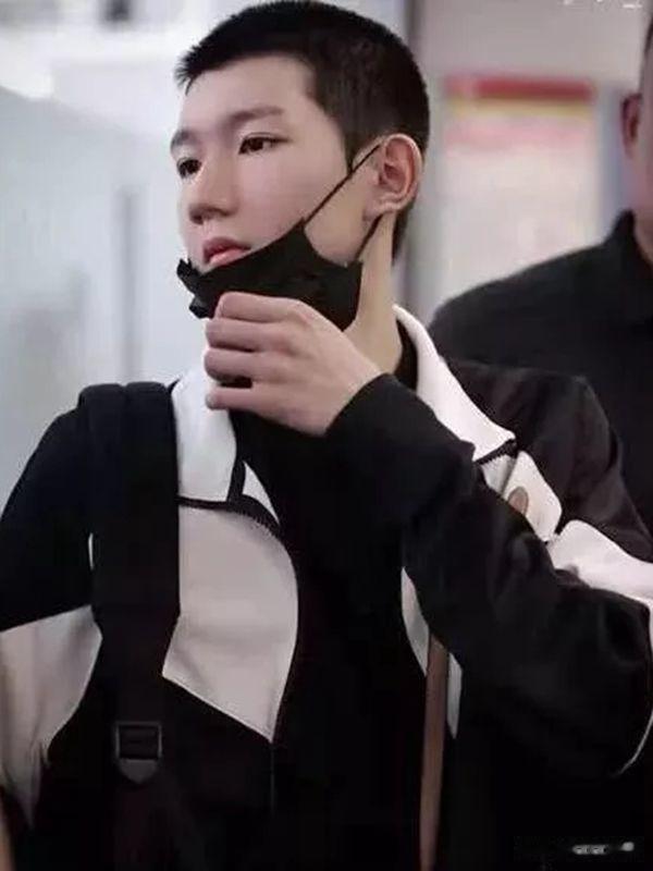 男明星扎堆理寸头，颜值高就能撑