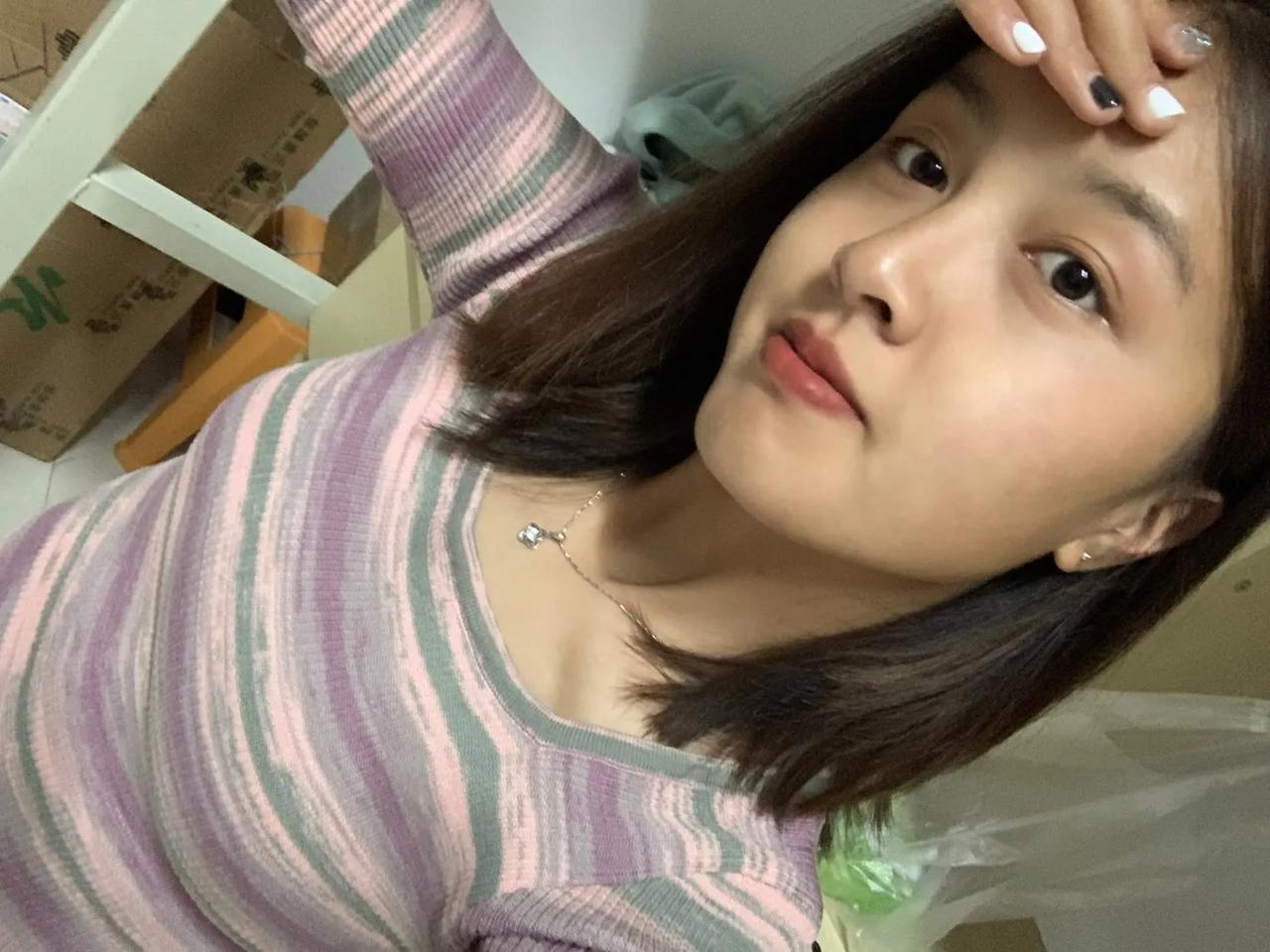 人这辈子千万不要马虎两件事，一是找对爱人，
二是找对事业，因为太阳升起时要投身事