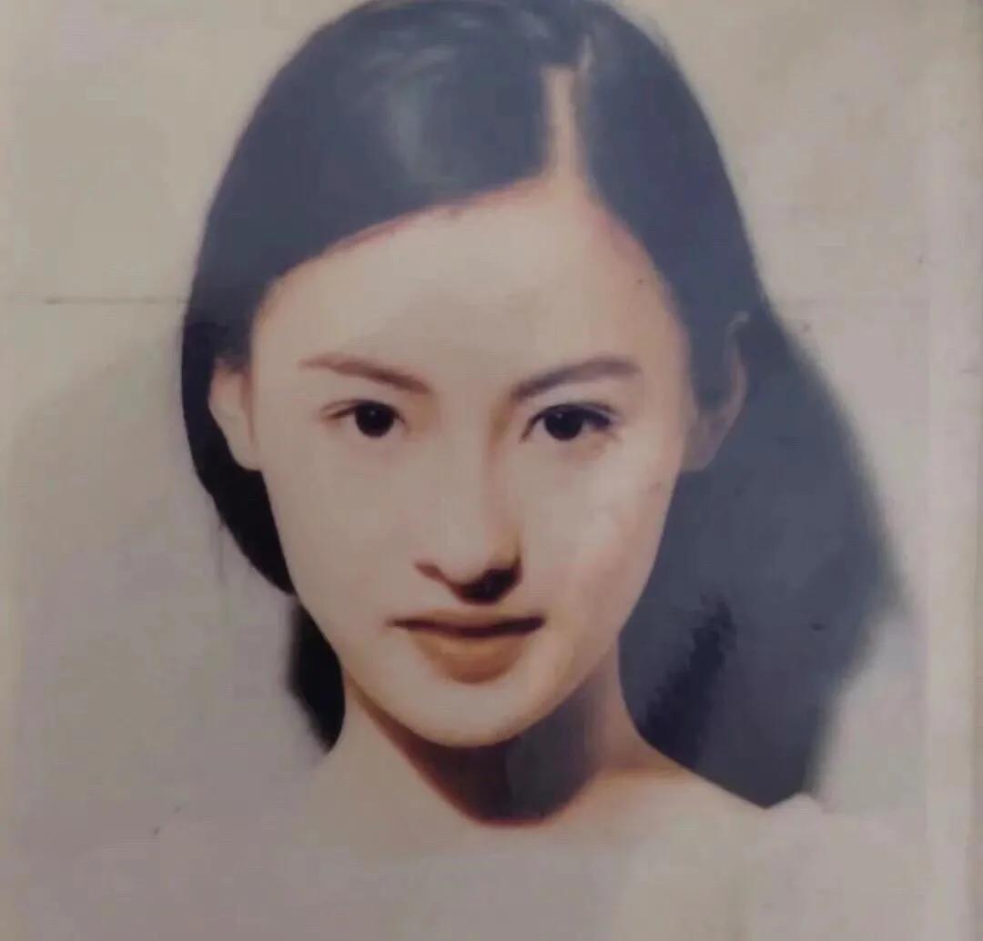 张柏芝为什么可以这么美啊！
昨天看她主演的电影《忘不了》
全程盯着她的脸看。