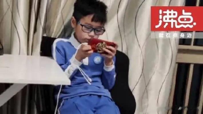  孩子只是暂时屈服，不加监管的话，过几天还会继续玩，要培养孩子自制力

中国深圳
