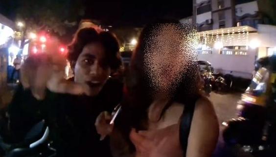 韩国女主播在印度竟然都敢夜里性