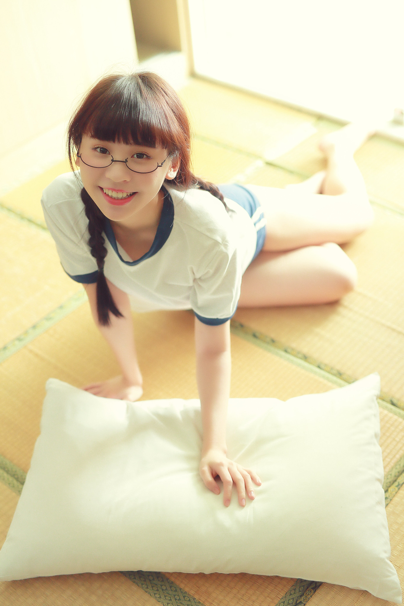 今天累了一天了吧#少女写真#  #情绪Leo# #清纯御姐#,#美妆搭配# ​​