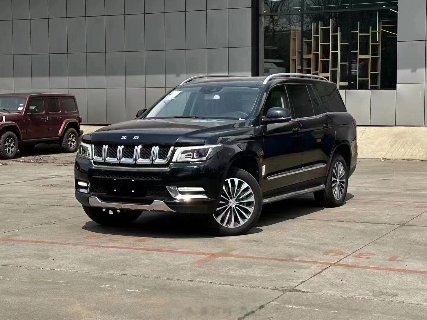 最近车圈里又很火的一款车北京BJ90 指导价99.8W 优惠70个W！！3.0T