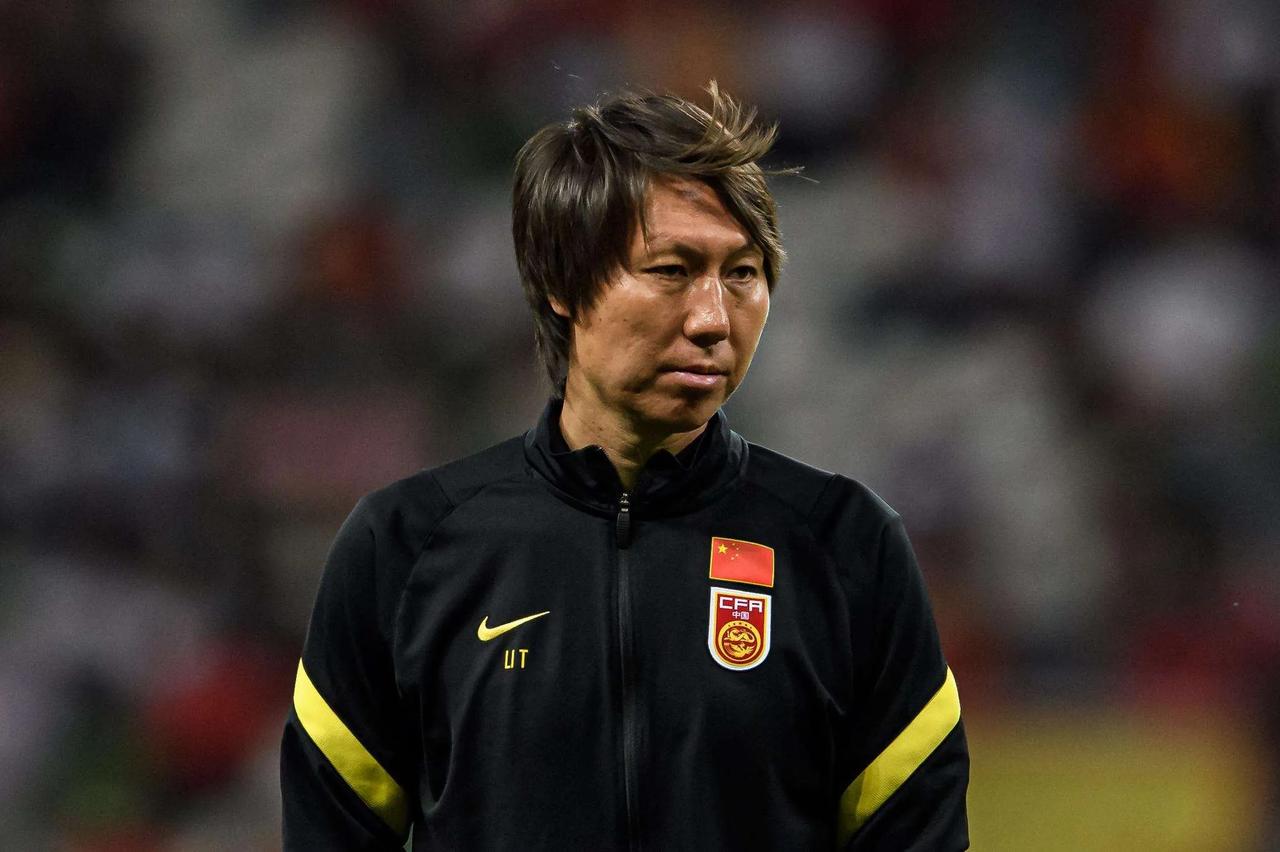 李铁可以说是整个中国男足的缩影，当然这或许并不是全部！

前国足主教练李铁上了热