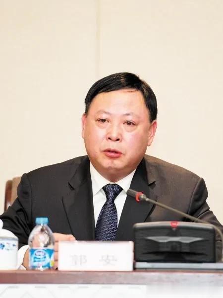 与多名女性发生不正当性关系，曾自称“买不起房”的省会原市长被公诉！

3月29日