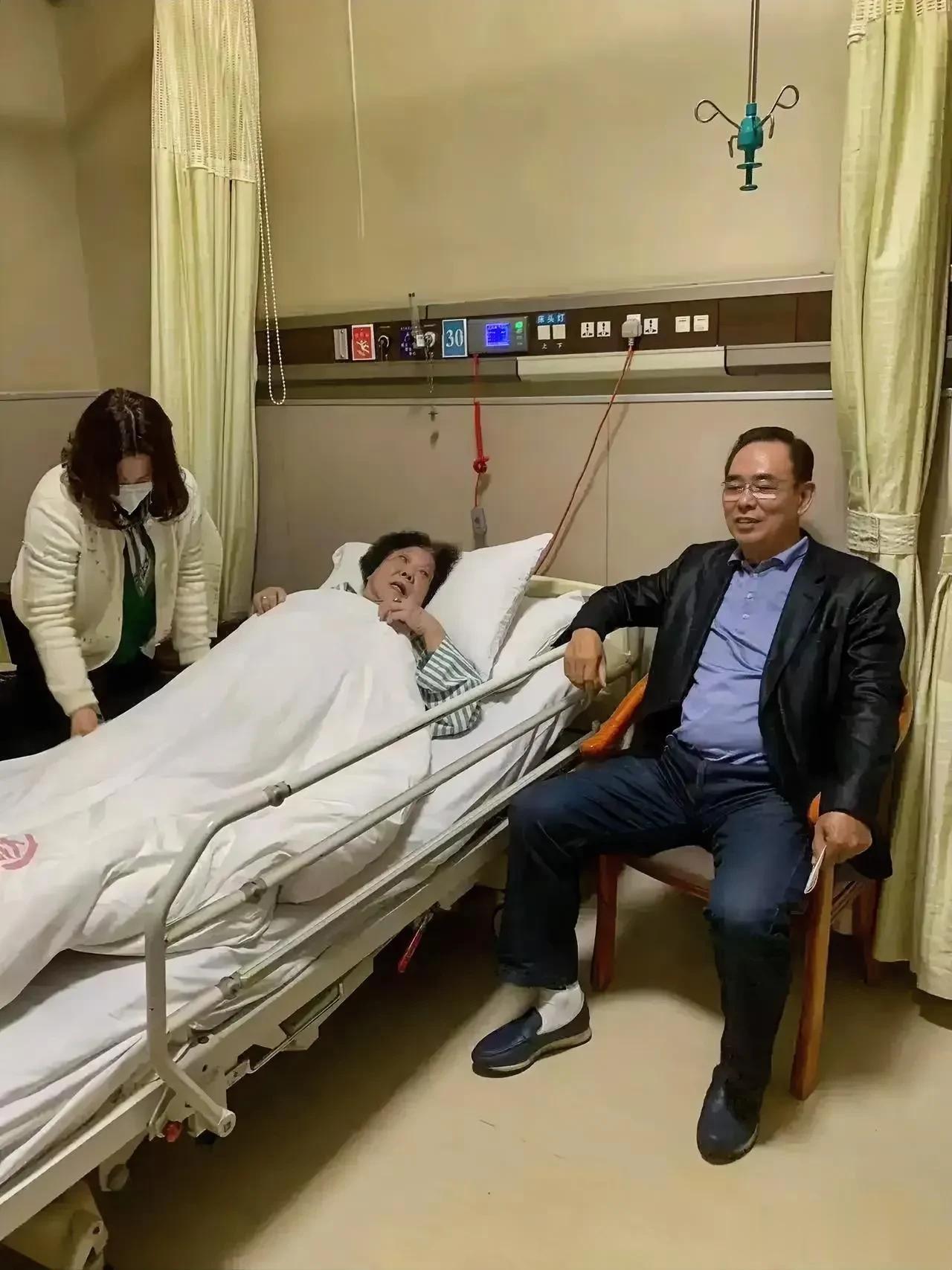  

继国家体育局副局长、足协书记杜兆才被查后，中国足协此次刮起的反腐风暴看似未
