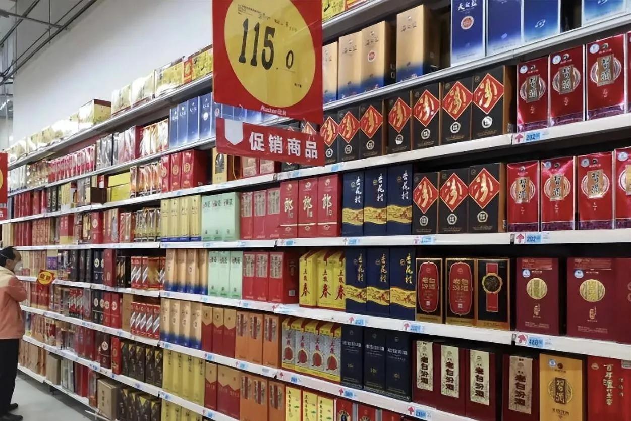 建议男人：若是条件可以，这4款白酒该喝就喝，全是100%纯粮佳酿

1.汾酒青花