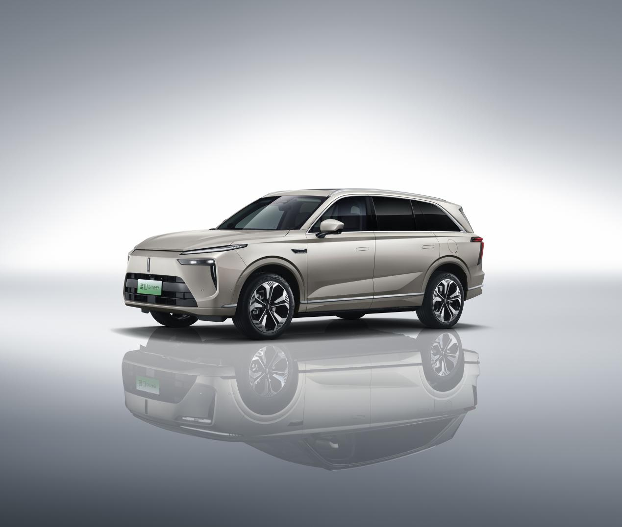 女神节当然要聊女神副驾，魏牌蓝山，你是懂女孩子的！从今天曝光的更多细节来看，蓝山