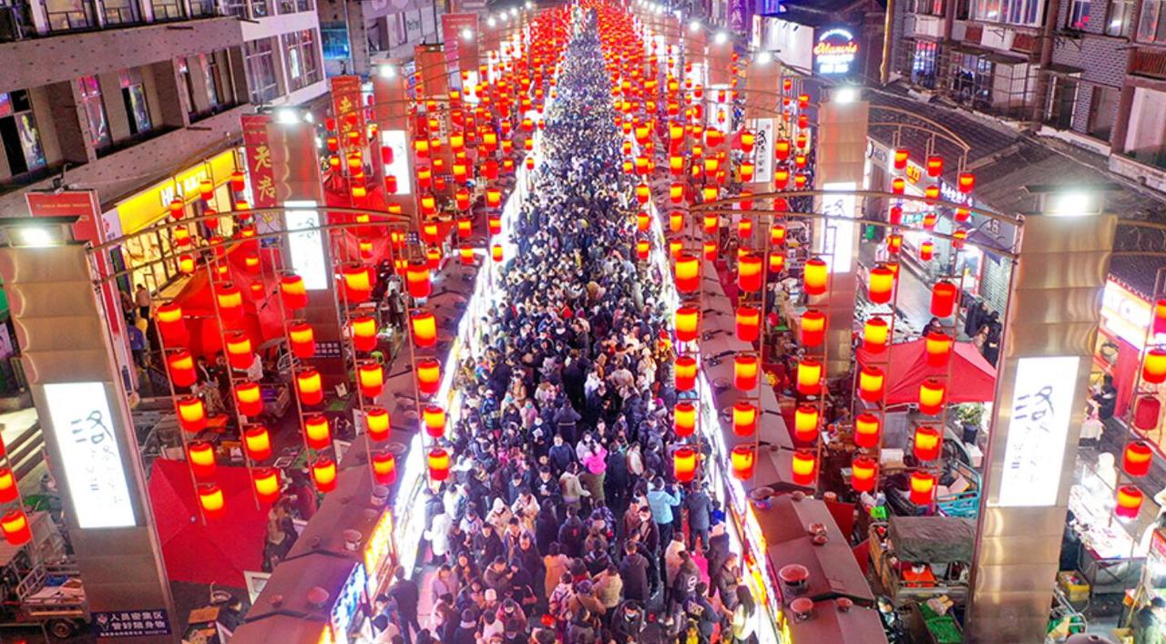 欧洲大型航空公司增加进出中国的班次，这是中国经济快速复苏的又一有力证据。
德国汉