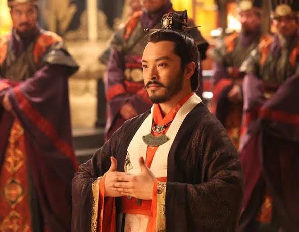  
继续来聊《隋唐演义》的那些事:

杨广是隋文帝杨坚与文献皇后独孤伽罗所生的嫡