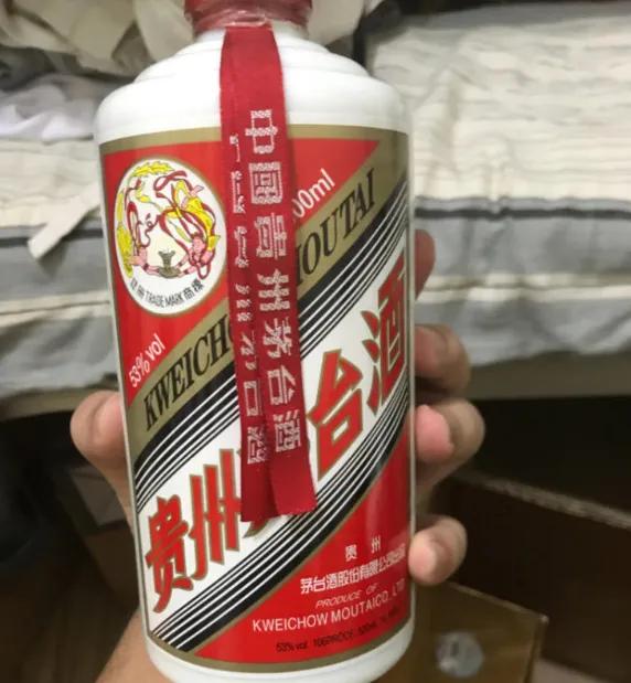 重磅消息！中国6大名酒榜单新鲜出炉，茅台依旧稳居第一，第三名让人意外

第一名：