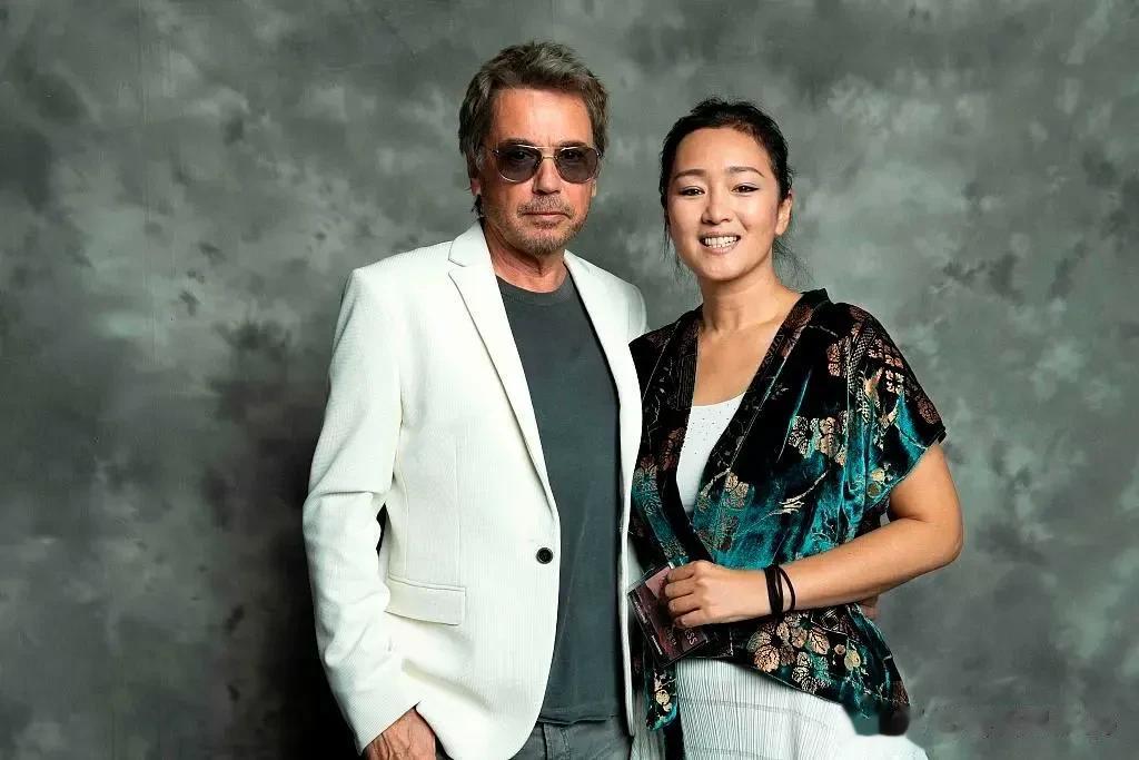 4月5日下午，法国总统马克龙乘专机抵达北京，将于4月5日至7日开始为期三天的访问