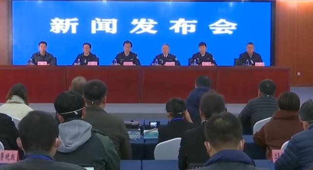 胡某宇事件新闻发布会召开，认定系自缢死亡，尸体发现地系原始第一现场。
在今天召开