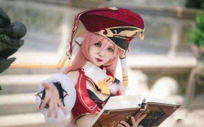 24岁网红“依川川”因病去世，