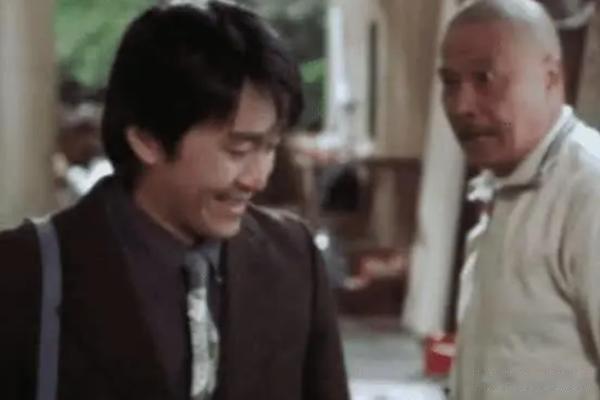 北影拿来当教材的4个镜头：周星驰苦笑，王宝强抽烟，邓超的绝望
观众老爷们，大家好