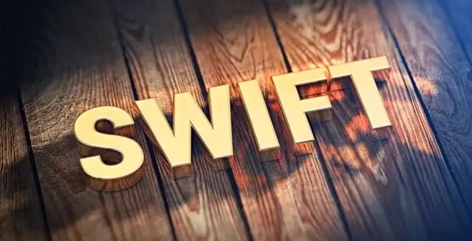 当初美国把俄罗斯一脚踢出了SWIFT，这个无影脚看似很潇洒，动作很优美姿势很拿捏