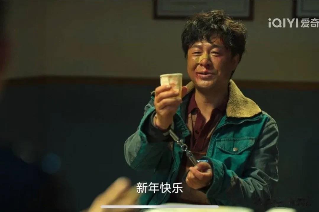 一张签名照卖8000，张颂文本人都无法理解!黄牛比高启强还飙?

戏好，人真诚，