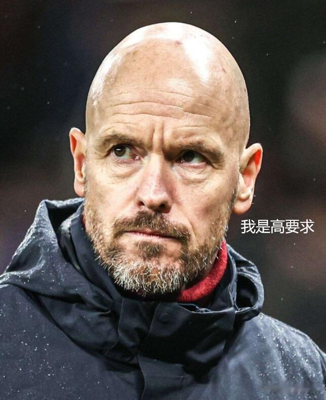 一个冠军就想巡游庆祝，做梦呢！
据《每日邮报》消息，滕哈格已经否决了联赛杯夺冠之