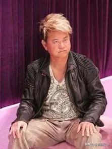 3月25日，著名港星陈百祥的近况引起了网友的关注。他一回国，马上发消息报平安，回