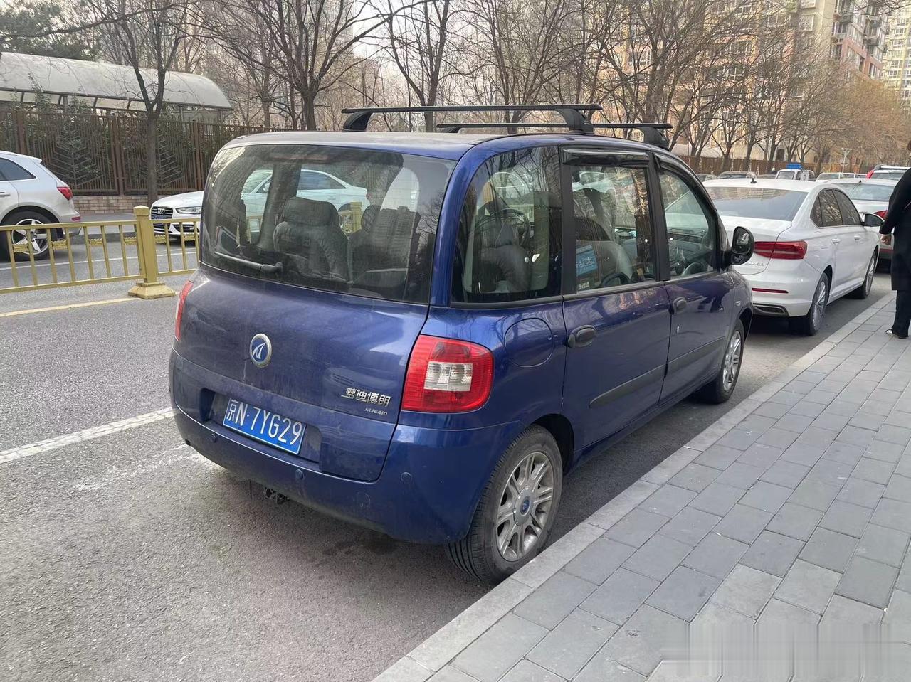 两厢车空间的王炸，这台梦迪伯朗是否勾起了你们对青春的回忆
