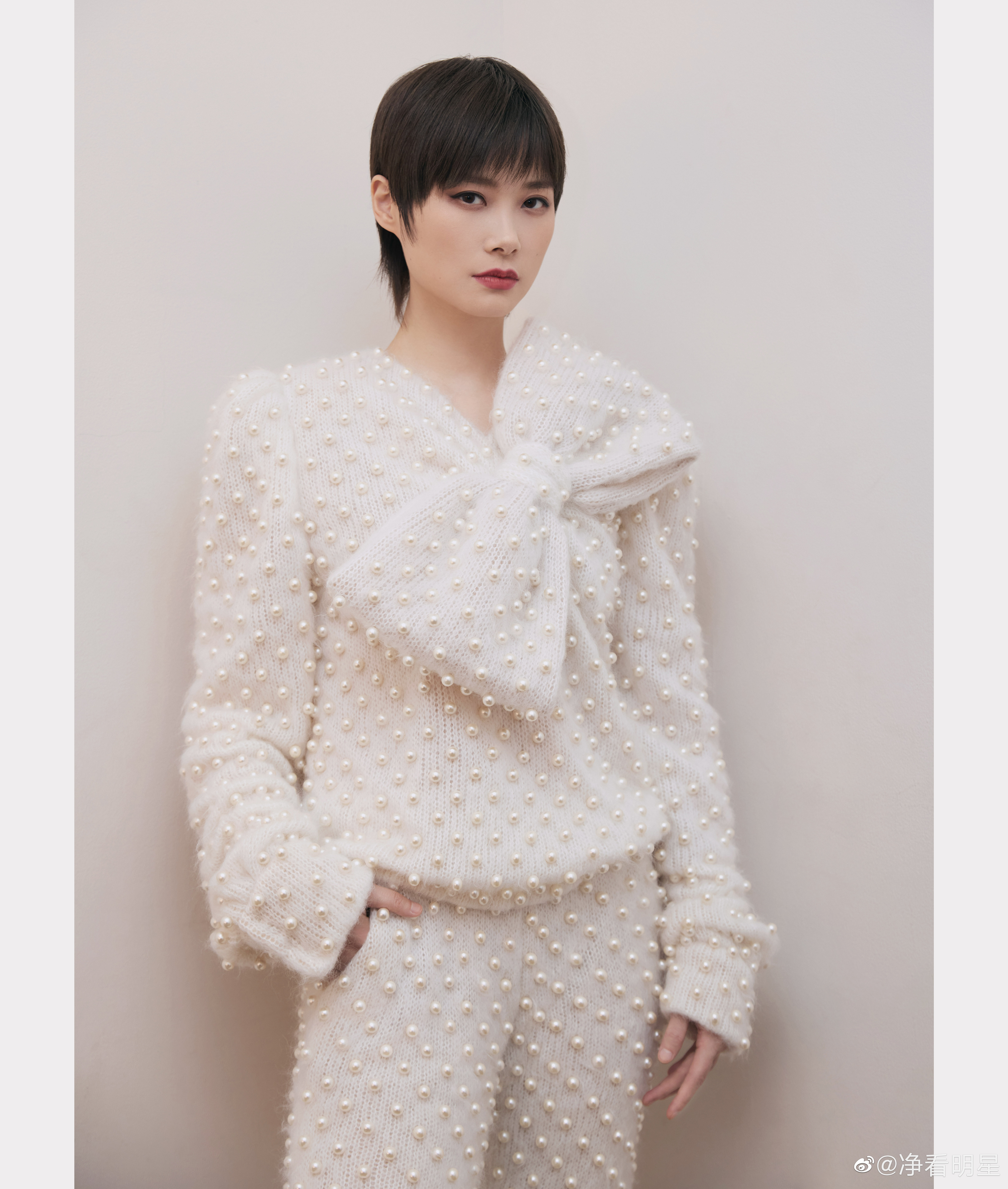 #李宇春微博榜样公益合作伙伴##李宇春玉米爱心基金惠及15万人口#恭喜成为微博榜